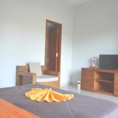 Banyu Riris Villa Lovina Private Villa